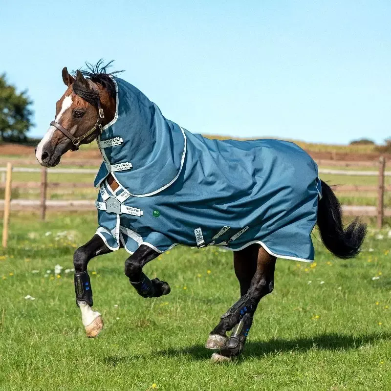 Promotion Saisonnire Couverture Horseware Amigo AmEco 12 Plus Turnout 100g cheval - 125 cm - Bleu canard / Gris
