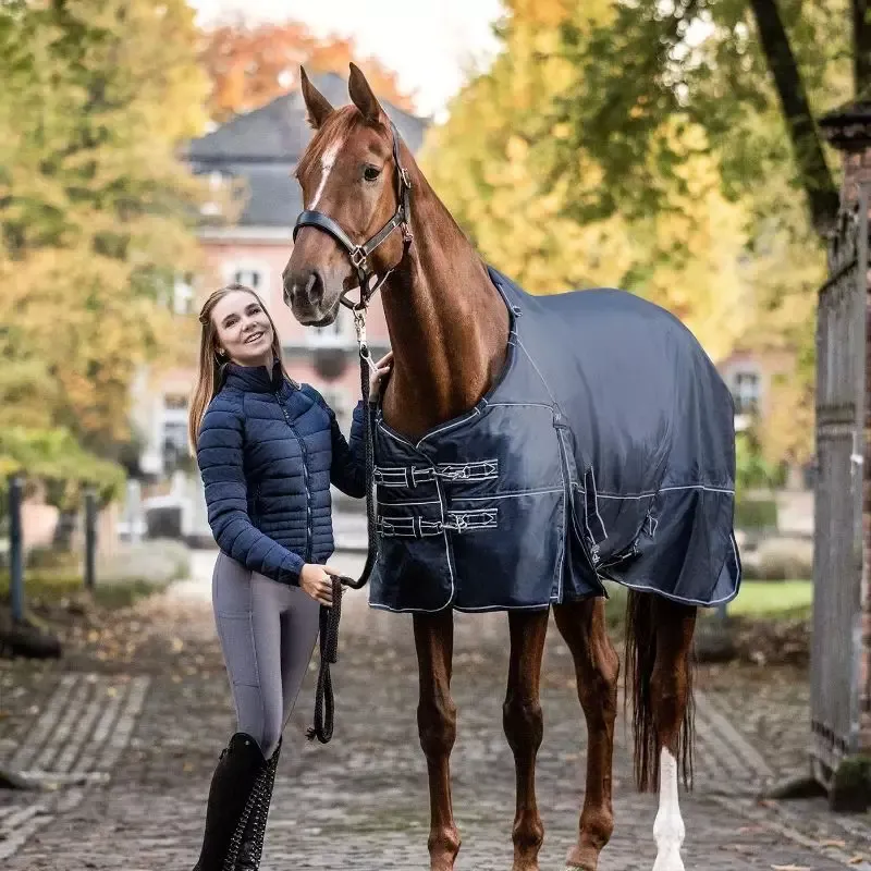 Couverture cheval extrieur Premium Waldhausen 200g Clip-In - 155 cm - 05-Marine/system Achetez Aujourdhui