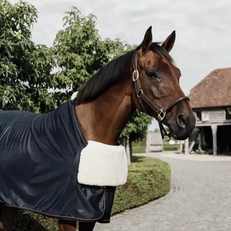Horse Bib Kentucky protection poitrail mouton cheval - Unisize - Noir Offre Spciale