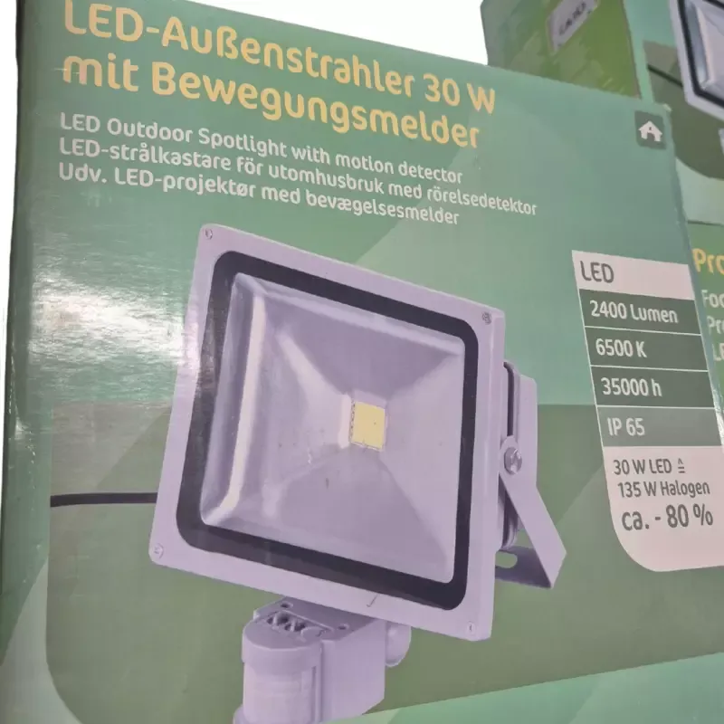 Meilleur Prix Projecteur extrieur curie cheval LED 30W avec dtecteur de mouvement