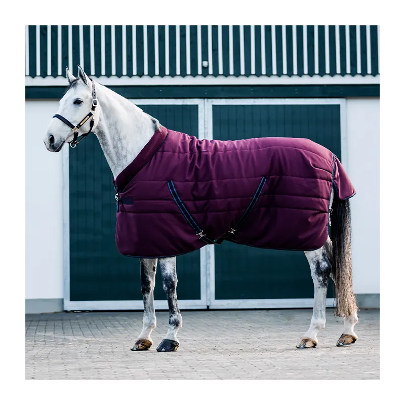 HORSEWARE - Couverture Rambo Cosy Stable 200 gr - 6'0 (130 cm ) - Bordeaux / Marine - 200 gr Populaire