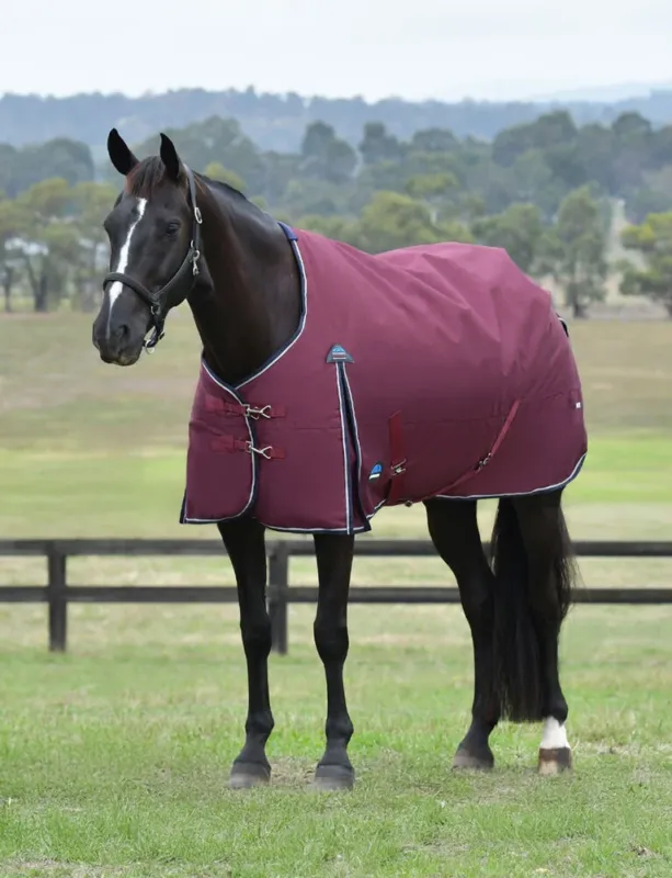 Expdition Rapide Couverture ComFiTec Essential Turnout Weatherbeeta 0g - 160 cm - Bordeaux / marine