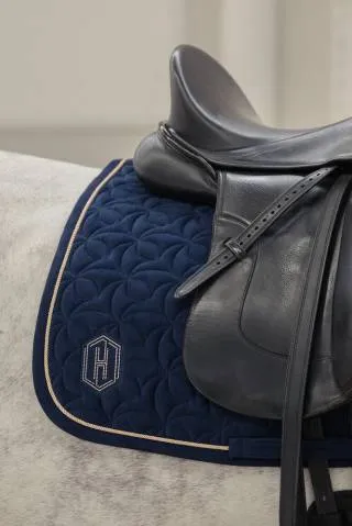 Must-Have Tapis de selle VELOUR EMBLEM Heritage 2024 - Eskadron - True Blue - Dressage - Cheval