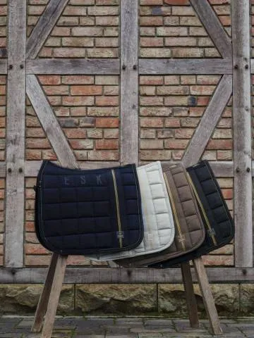 Acheter En Ligne Tapis Big Square Glitter Hritage 2022 – Eskadron – Taupe – Dressage – Cheval