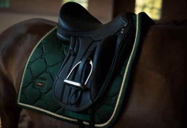 Tapis de selle DRESSAGE Forest Green - Equestrian Stockholm - Tissu dperlant - Vert - Dressage - Cheval Prix Rduit