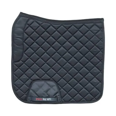 Achetez Aujourdhui Tapis de selle pro by HFI dressage – tissu peau de pche – NOIR – FULL