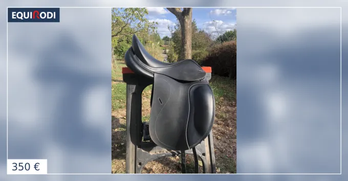 Solde Selle de dressage Tekna 17,5 pouces