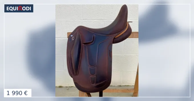 Offre Limite Selle de dressage Devoucoux 17.5