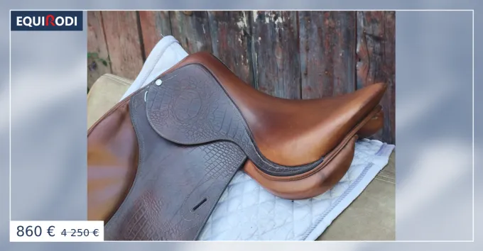 Selle de CSO 17,5" en cuir grav croco (pice rare) Bon March