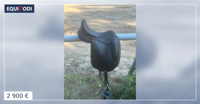 Selle de dressage Forestier Produit De Marque
