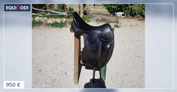 Marque Selle dressage Childeric 17'5