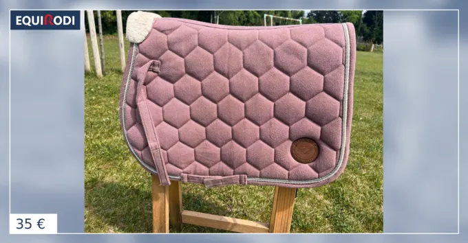 Marque Tapis CSO Flix Bhler rose + bonnet