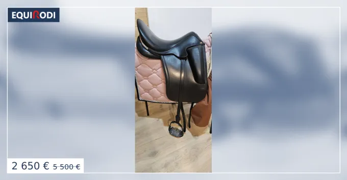 Superbe Selle de dressage Aulion 16.5 Expdi Aujourdhui