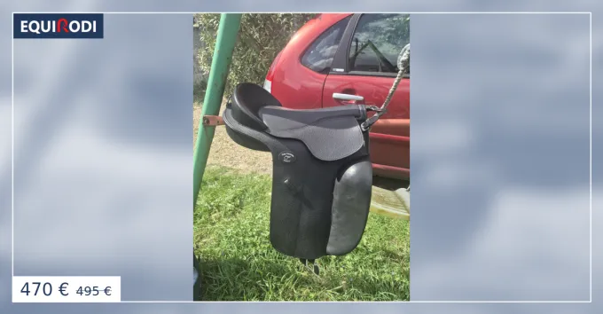 Super Prix Selle de dressage en cuir GUy Cantin neuve