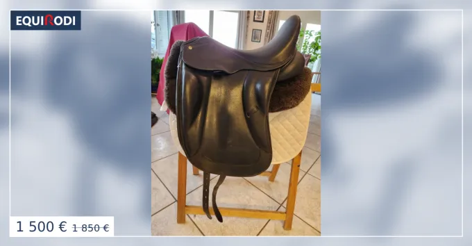 Selle de dressage cuir noire Baude 17'5 Livraison Gratuite