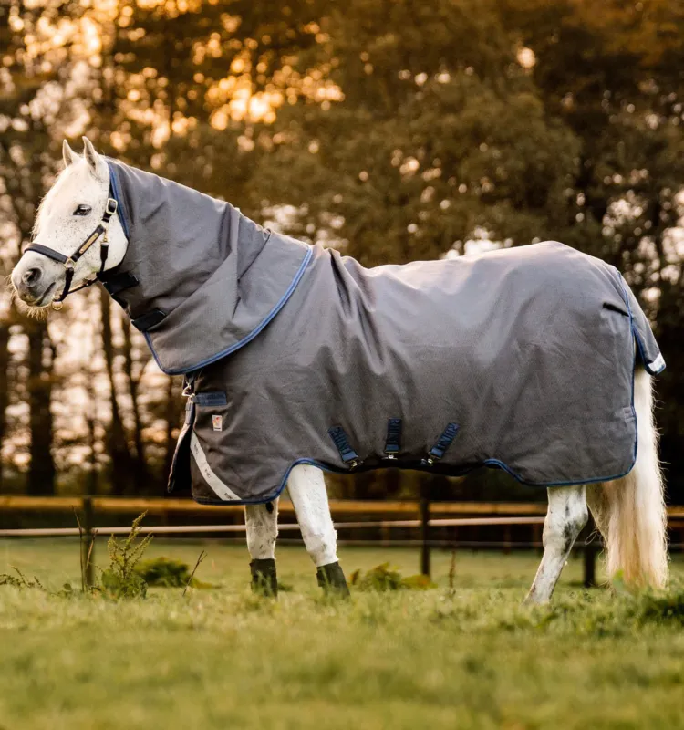 Bon March Couverture Horseware Rhino Hexstop Plus Turnout 100g 1000D – 145 cm – Gris / indigo / marine