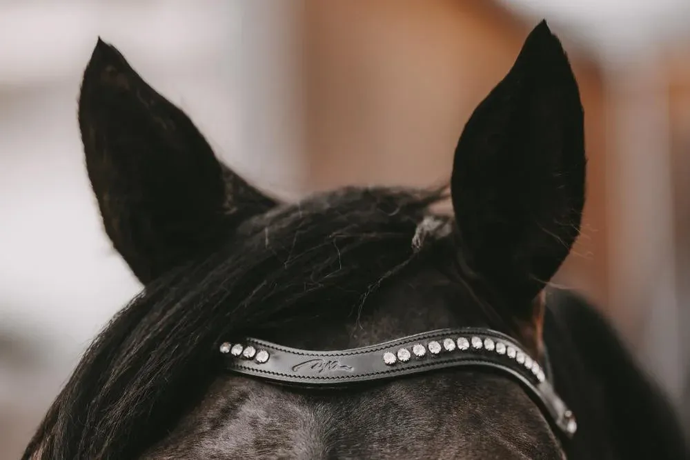 Frontal en V Demi Swarovski Blanc New English Collection by Dy&rsquo;on – Cheval – Noir Soldes
