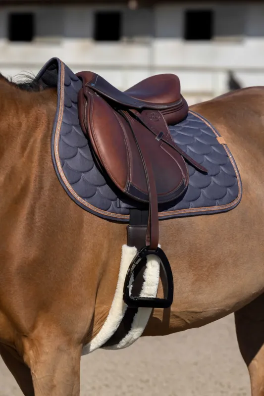 Livraison Express Tapis de selle Equithme Khadi - Cheval dressage - Gris fonc