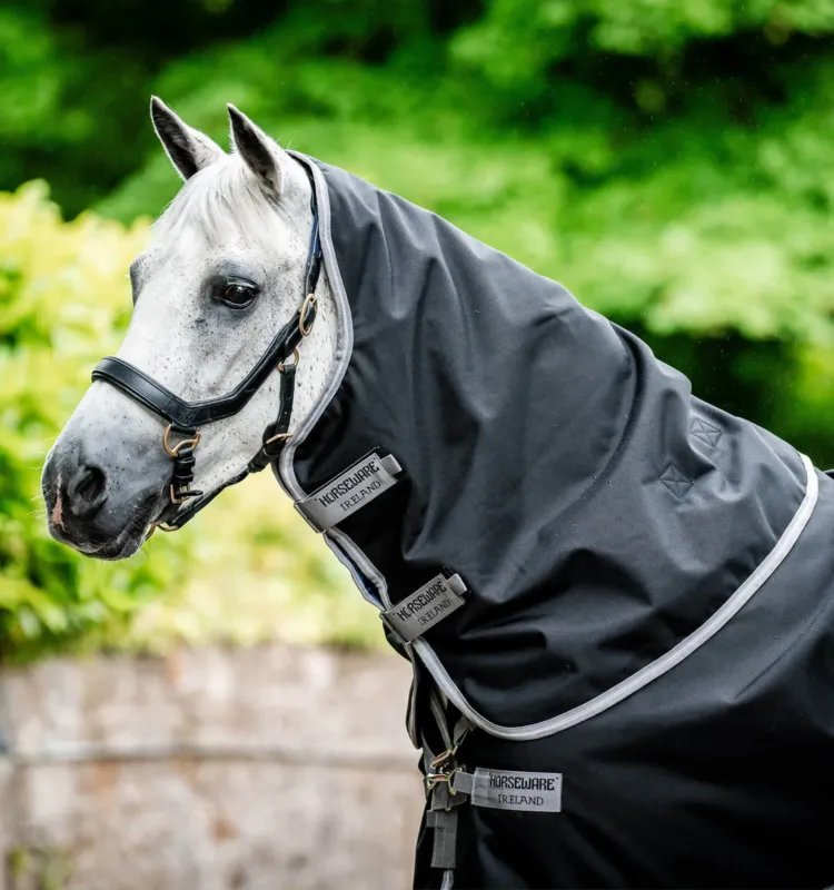 Produit De Marque Couvre-cou Horseware 0g pour Couverture Amigo Bravo 12 Original - XL - Noir / gris titane / argent